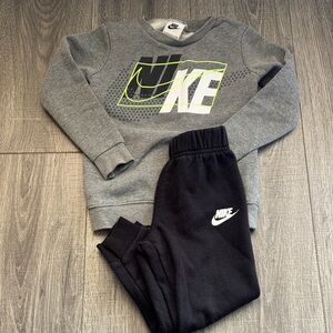Nike Kids Gray Sweatshirt and Black Joggers Set